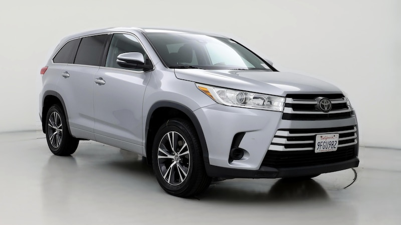 2018 Toyota Highlander LE Hero Image