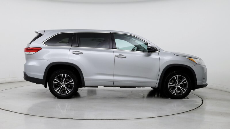 2018 Toyota Highlander LE 7