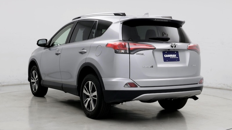 2018 Toyota RAV4 XLE 2