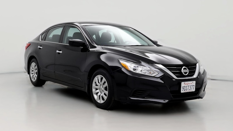 2016 Nissan Altima  Hero Image