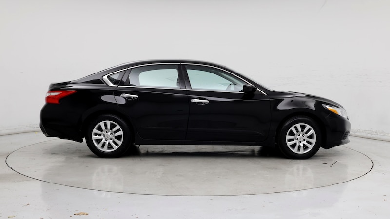 2016 Nissan Altima  7