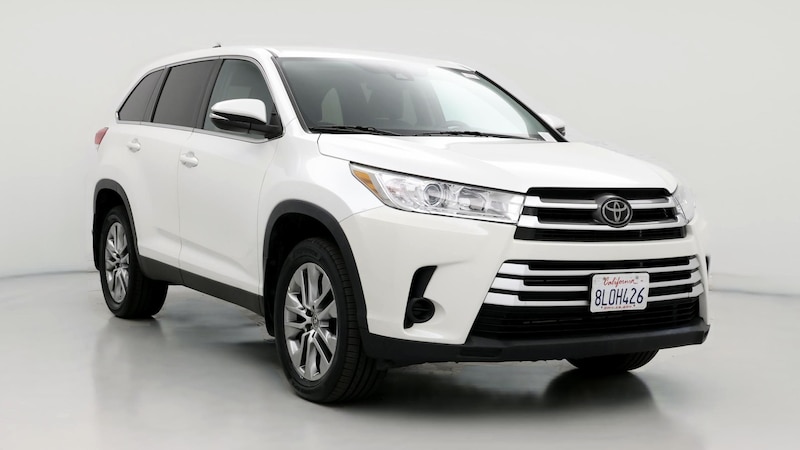 2019 Toyota Highlander LE Hero Image