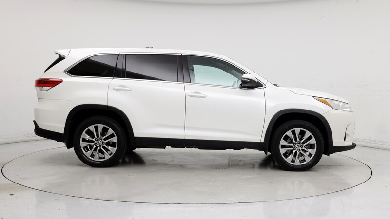 2019 Toyota Highlander LE 7