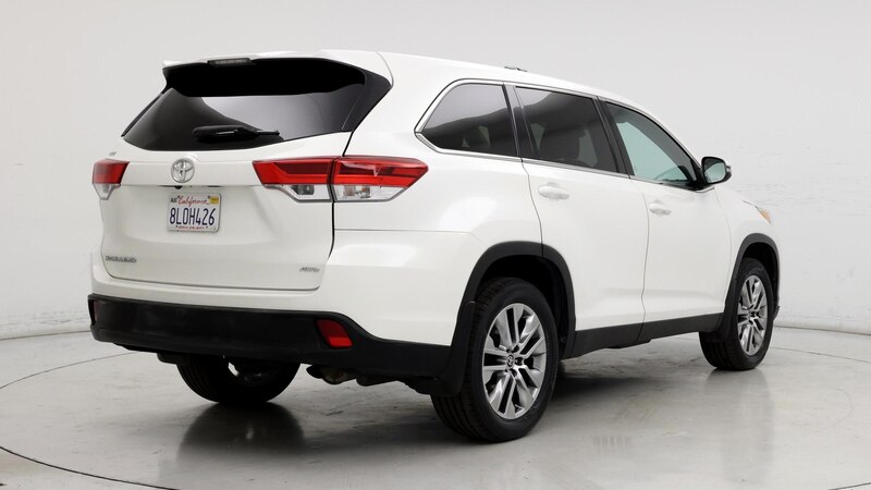 2019 Toyota Highlander LE 8