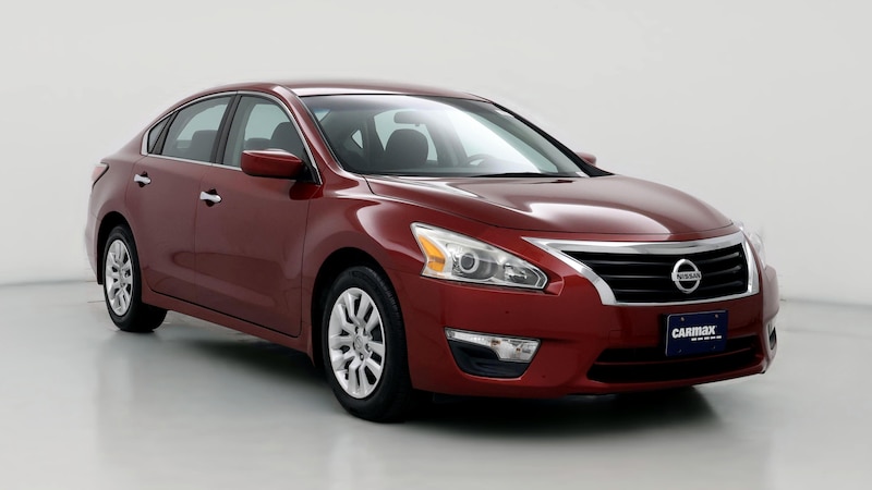 2015 Nissan Altima S Hero Image