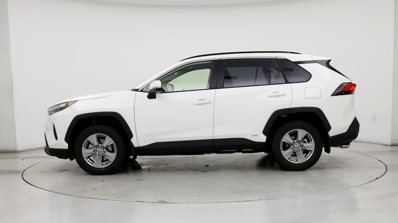 2024 Toyota RAV4 XLE 3