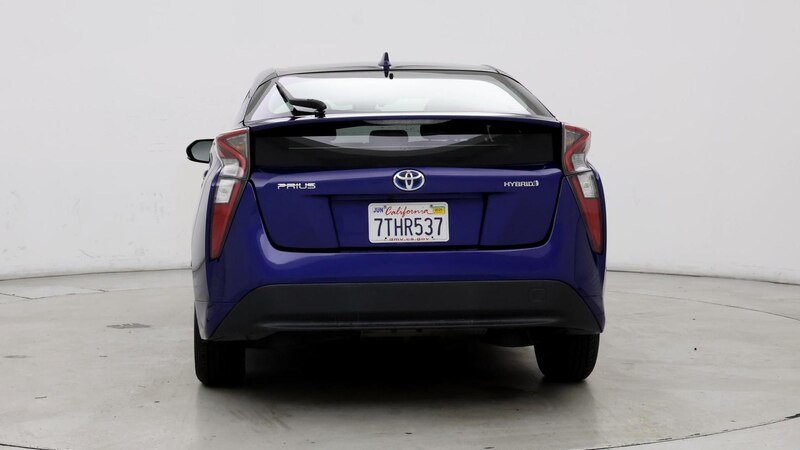 2016 Toyota Prius Three 6