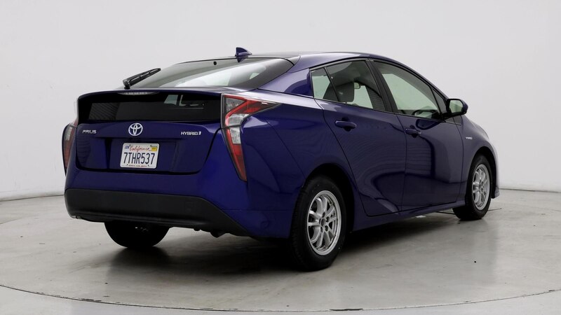 2016 Toyota Prius Three 8