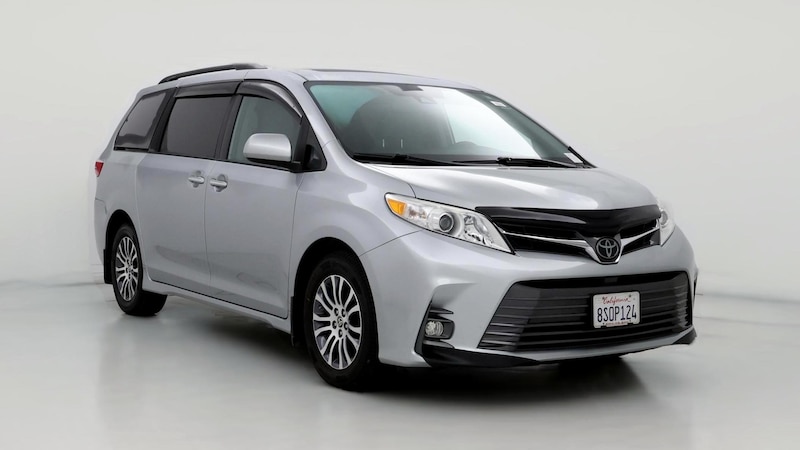 2020 Toyota Sienna XLE Premium Hero Image