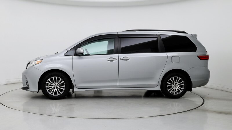 2020 Toyota Sienna XLE Premium 3