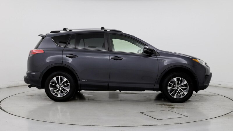 2018 Toyota RAV4 XLE 7