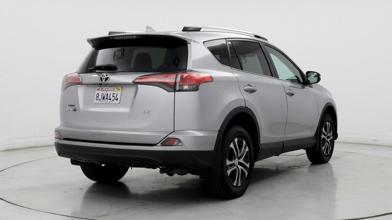 2016 Toyota RAV4 LE 8