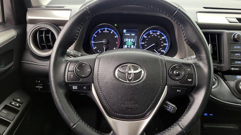 2018 Toyota RAV4 XLE 10