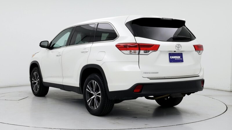 2019 Toyota Highlander LE 2