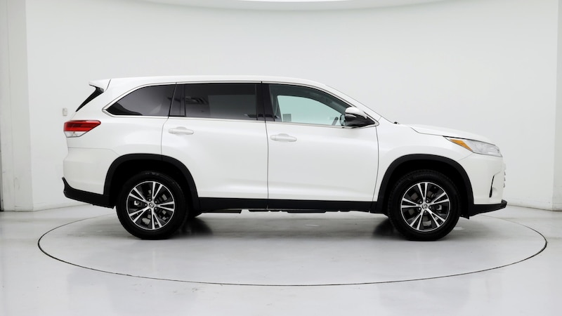 2019 Toyota Highlander LE 7