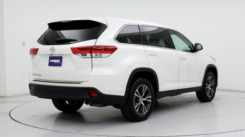 2019 Toyota Highlander LE 8