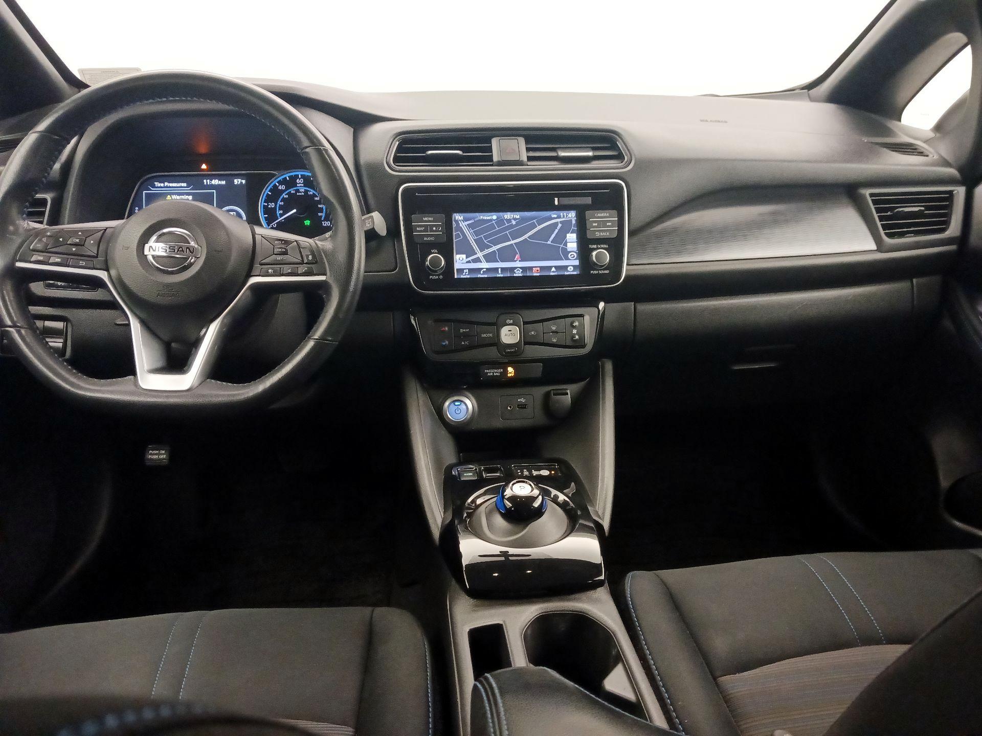Thumbnail: 2018 Nissan Leaf - 9