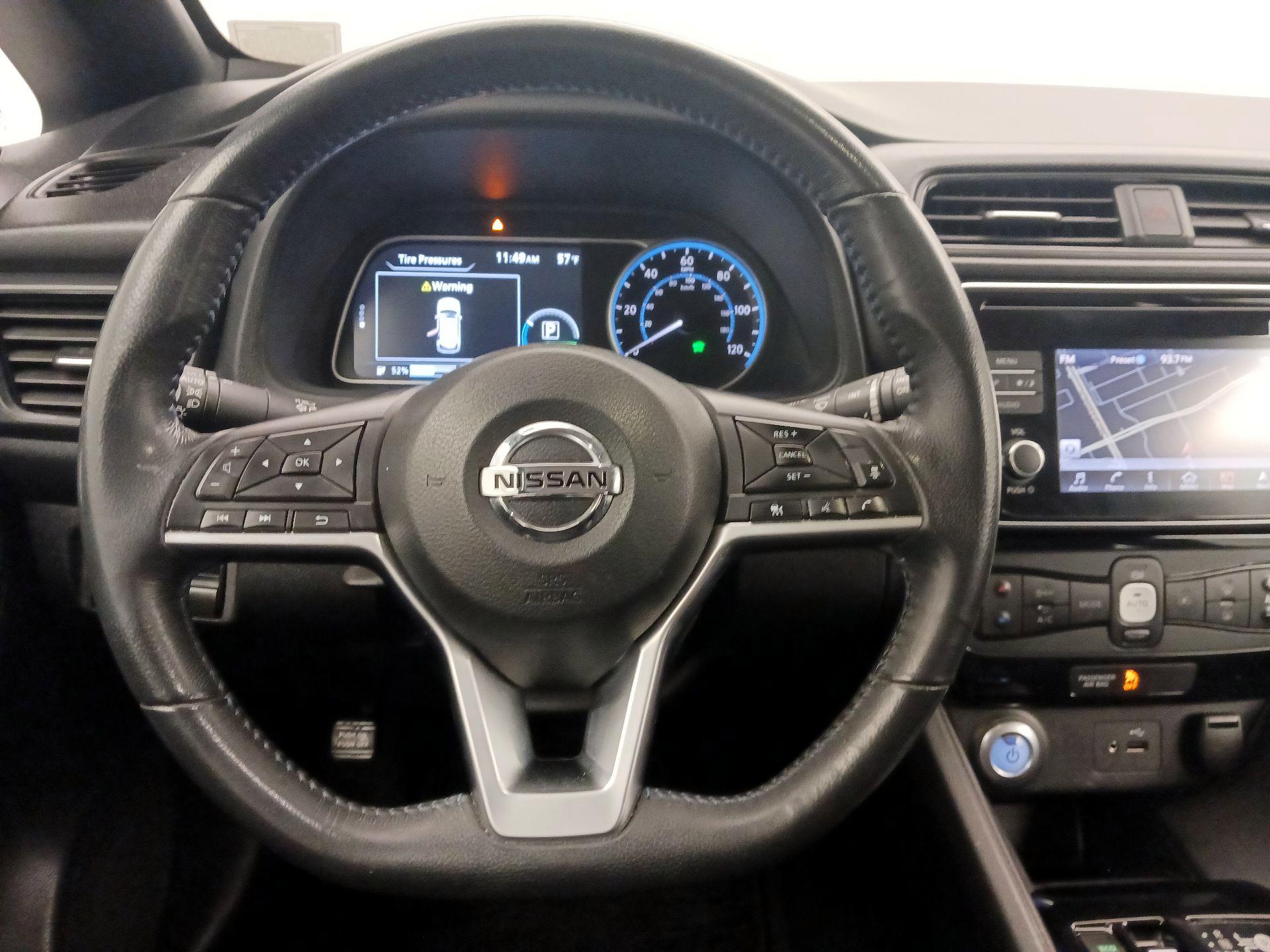 Thumbnail: 2018 Nissan Leaf - 10