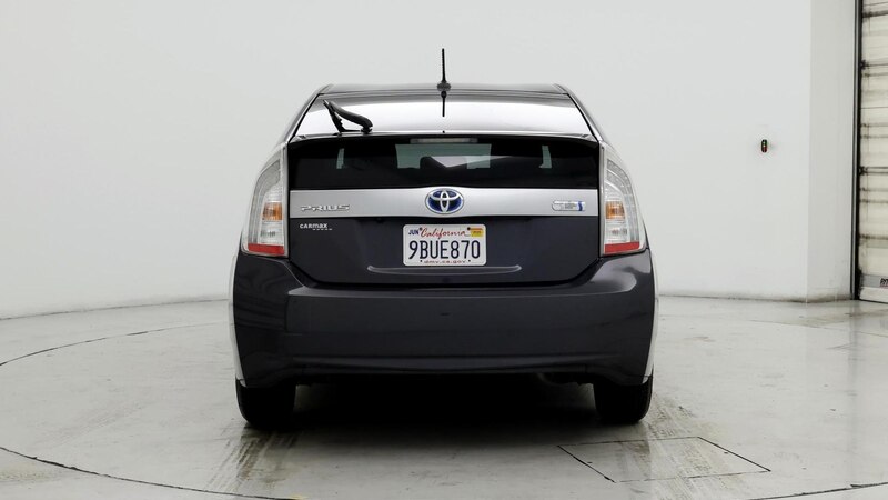 2015 Toyota Prius Plug-in 6