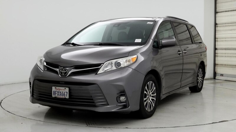 2019 Toyota Sienna XLE 4