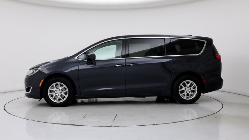 2020 Chrysler Pacifica Touring 3