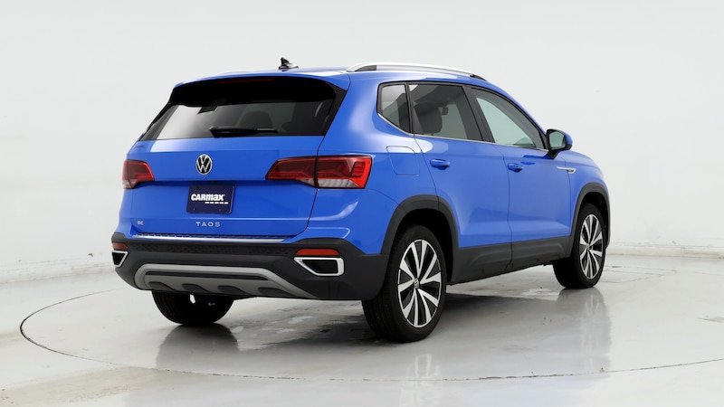 2024 Volkswagen Taos SE 8