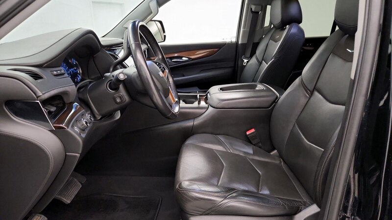 2018 Cadillac Escalade Luxury 11