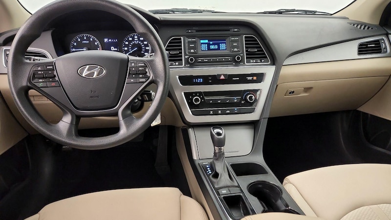 2015 Hyundai Sonata SE 9