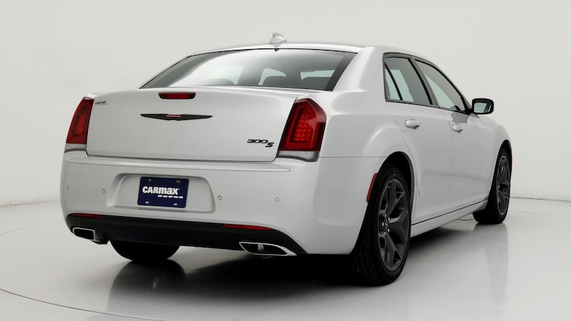 2023 Chrysler 300 S 8