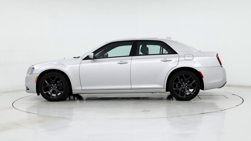 2023 Chrysler 300 S 3