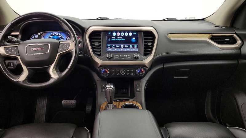 2019 GMC Acadia Denali 9