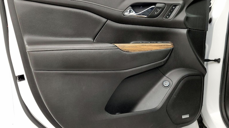 2019 GMC Acadia Denali 12