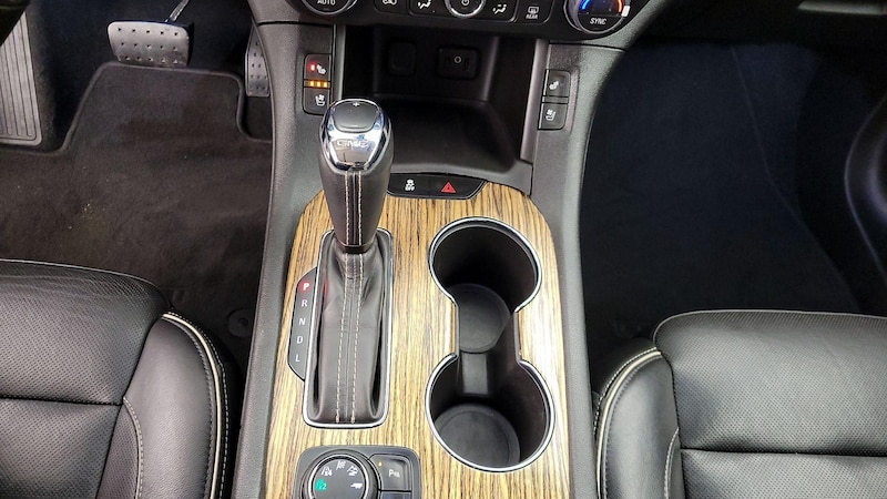 2019 GMC Acadia Denali 18