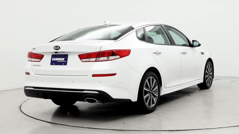 2019 Kia Optima LX 8