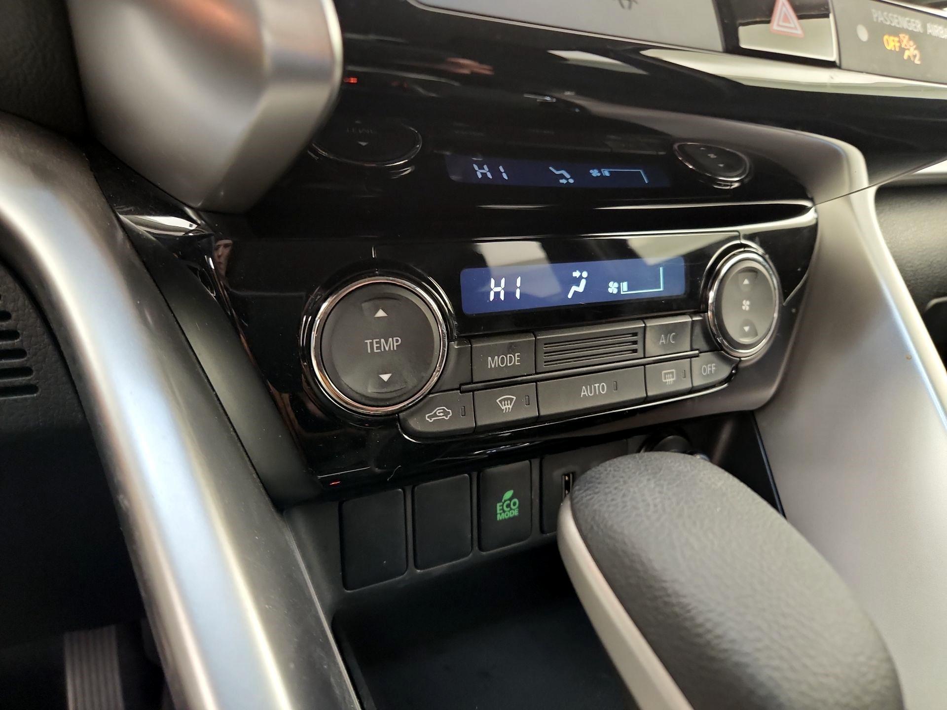 Thumbnail: 2018 Mitsubishi Eclipse Cross - 16