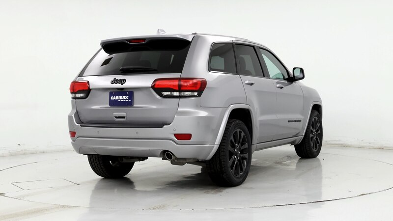 2019 Jeep Grand Cherokee Altitude 8