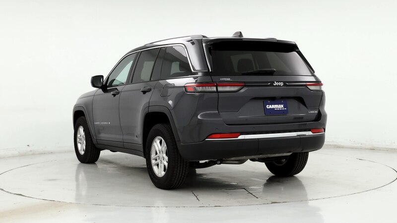 2023 Jeep Grand Cherokee Laredo 2