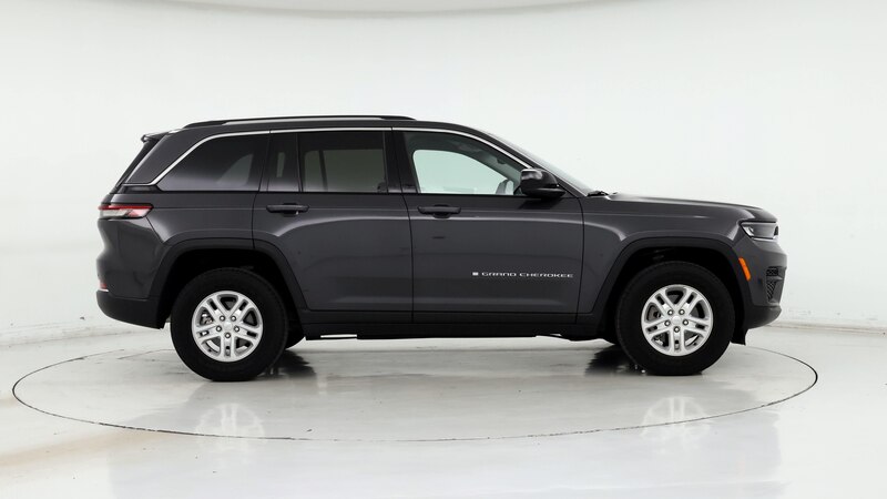 2023 Jeep Grand Cherokee Laredo 7