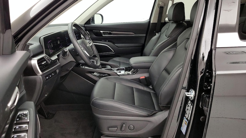 2024 Kia Telluride S 11