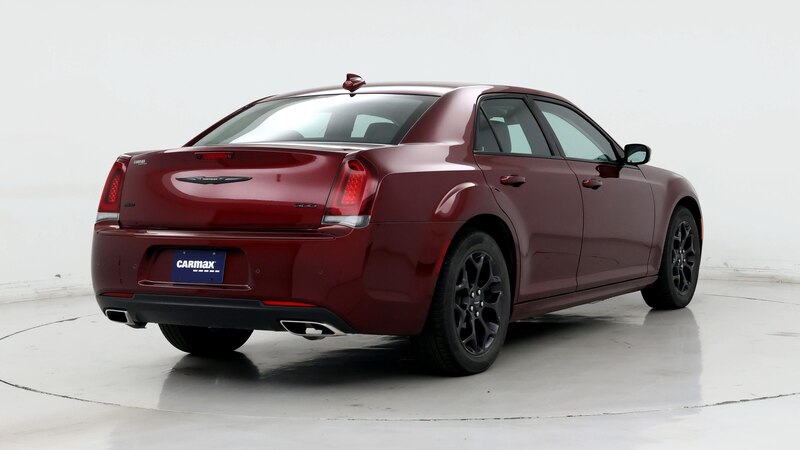 2021 Chrysler 300 Touring 8