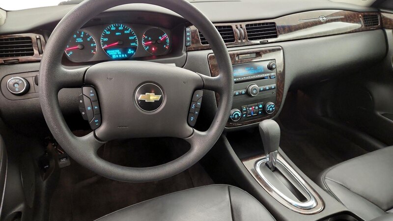 2015 Chevrolet Impala LTZ 9