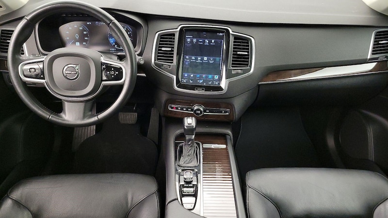 2019 Volvo XC90 T6 Momentum 9