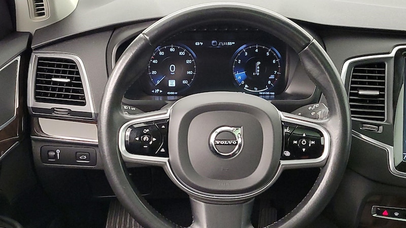 2019 Volvo XC90 T6 Momentum 10