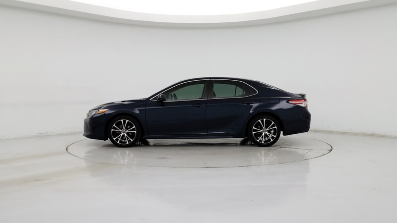 2018 Toyota Camry SE 3