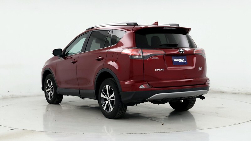 2018 Toyota RAV4 XLE 2