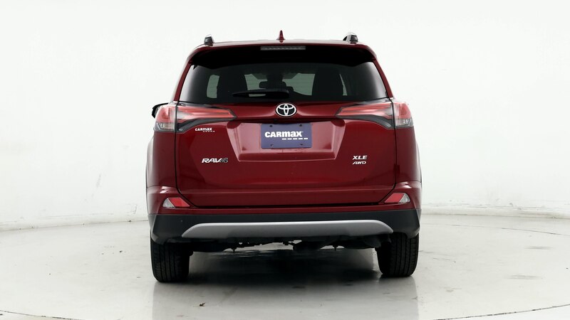 2018 Toyota RAV4 XLE 6