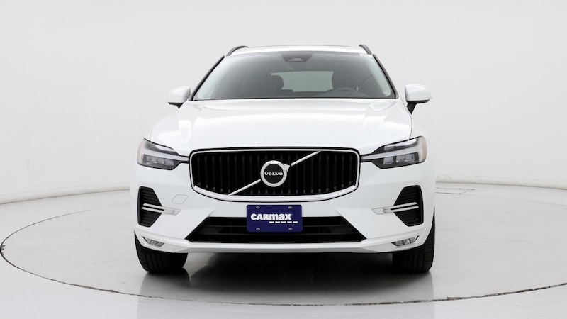 2022 Volvo XC60 B5 Momentum 5