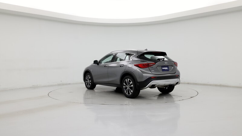 2017 INFINITI QX30 Premium 2