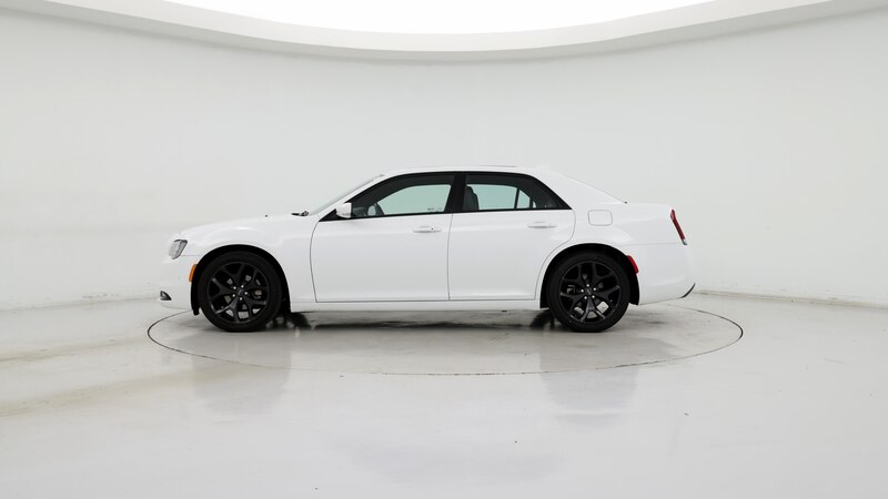 2022 Chrysler 300 S 3