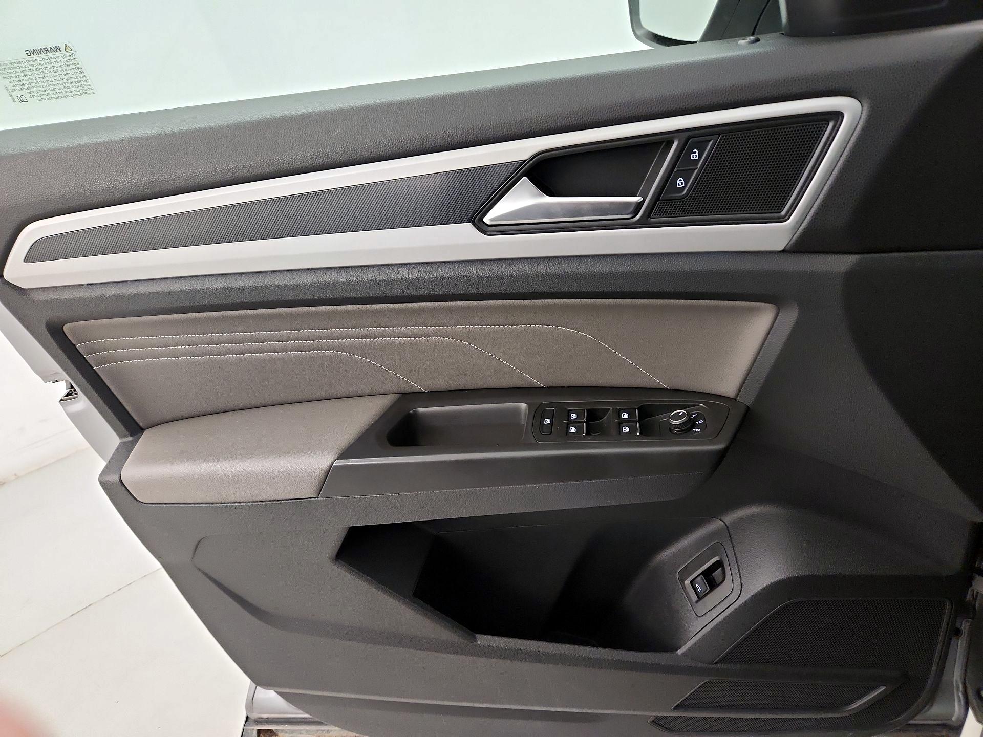 Thumbnail: 2022 Volkswagen Atlas - 12